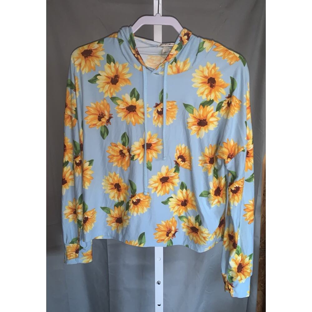 Derek Heart Baby Blue and Yellow Sunflower Cropped Hoodie size M Pre-Owned
